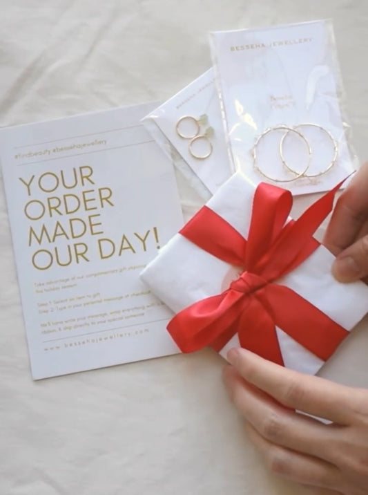 Add complimentary gift wrapping